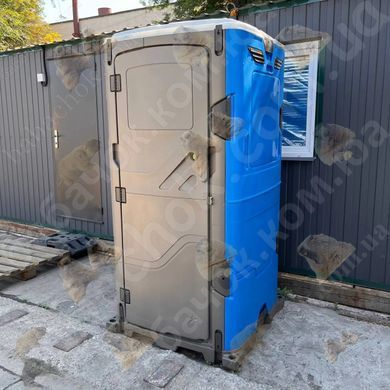 Туалетна Кабіна T Blustar RapidLoo STAR (blu stark b04) у використанні під час будівництва