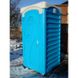 Туалетна Кабіна Укрхімпласт ТКМ Синя у використанні на території гаражного кооперативу