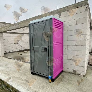 Туалетна Кабіна Armal CUBE Fuchsia у використанні під час будівництва
