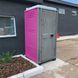 Туалетна кабіна Armal CUBE Fuchsia у використанні біля офісного приміщення