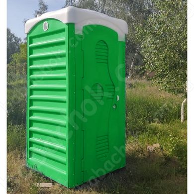 Туалетна Кабіна Укрхімпласт Торф'яна Зелена у використанні на заміській дачній ділянці